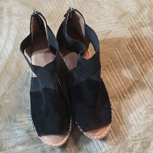 Gentle Souls Black Espadrille Sandals